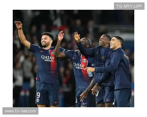 国际足坛风云再起 曼联签下新援 巴黎圣日耳曼力挽狂澜 国际足坛风云再起 曼联签下新援 巴黎圣日耳曼力挽狂澜