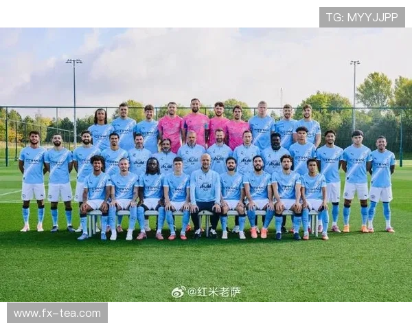 曼城足球俱乐部宣布新赛季阵容调整并签约三名新援加强实力